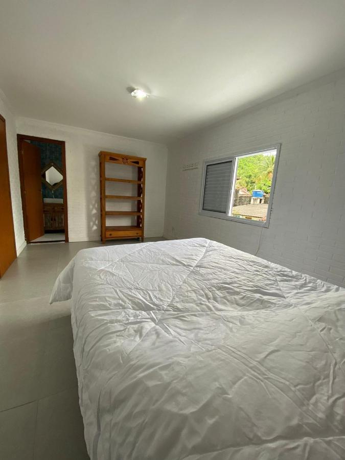 Casa Com 3 Suites A 500m Da Em Сasa de vacaciones Ilhabela